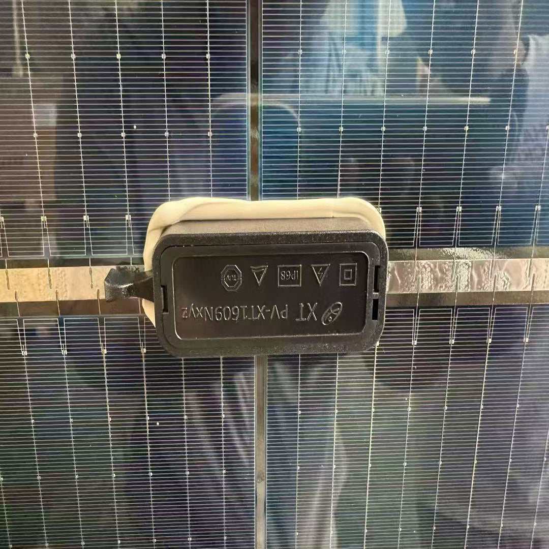 WuRi Solar High Efficiency Class A Mono 605w 610w Silver Frame Bifacial Dual Glass Solar Panel 78 Half-Cell Pv Module N-Type 156 Half-Cut